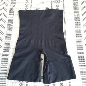 Cass Invisibellas Black High Waisted Shapewear Shorts L/XL